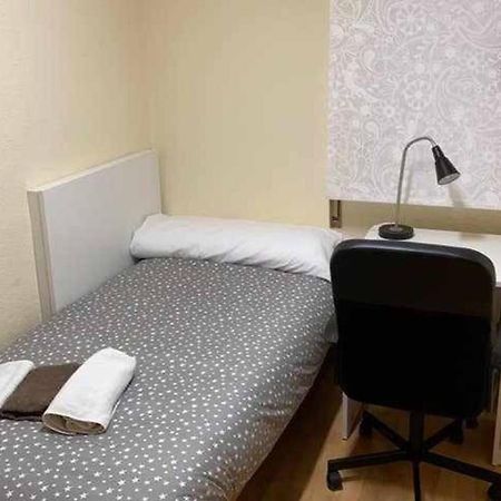 Residencia 12 Octubre Bed and Breakfast Μαδρίτη Εξωτερικό φωτογραφία